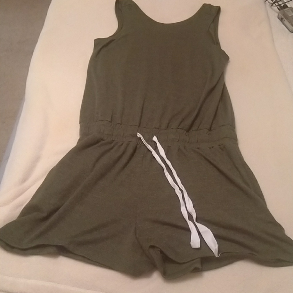 Army green romper